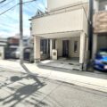 ルーフバルコニーが魅力の家