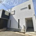ガレージ3台可能な令和2年建築の家
